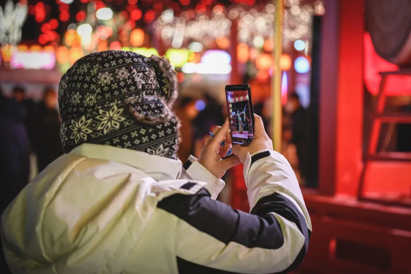 Cold Weather Doesn't Kill Your Phone Battery — But Three Other Things Definitely Will